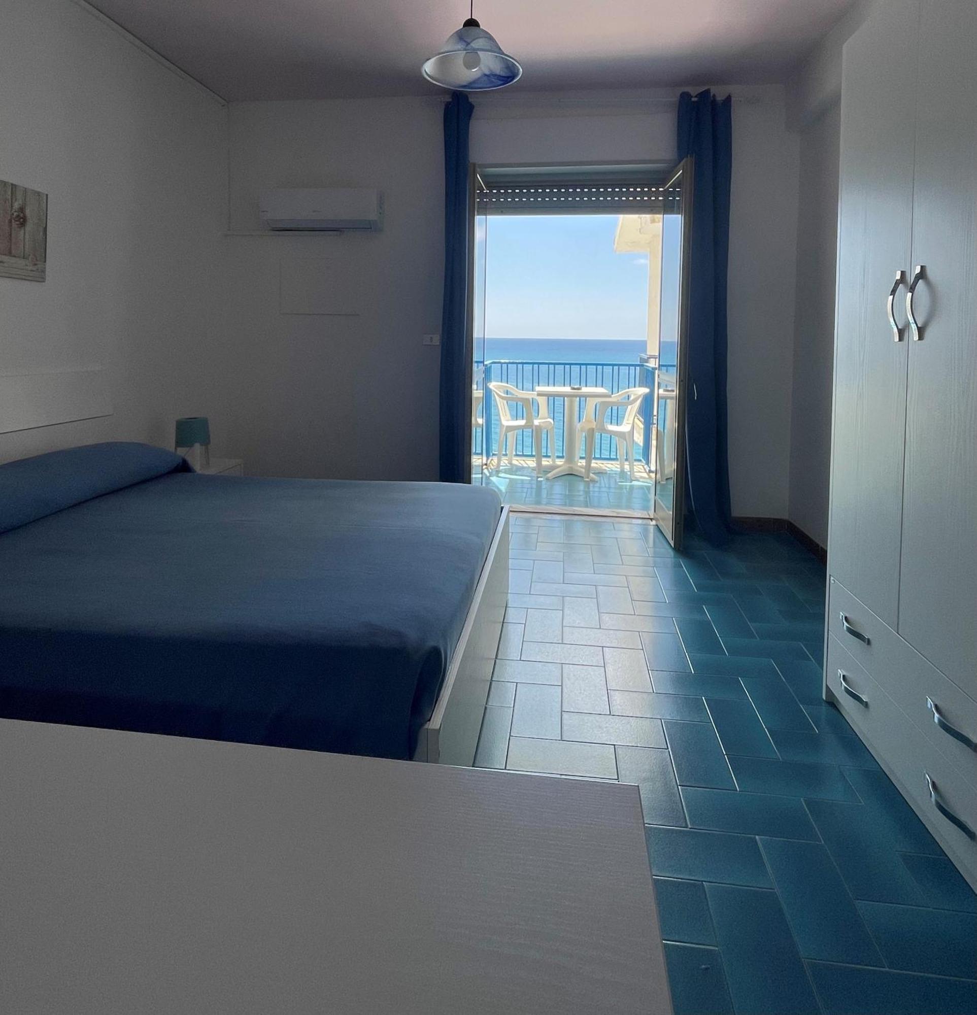 Hotel Ristorante Mareblu Amantea Εξωτερικό φωτογραφία