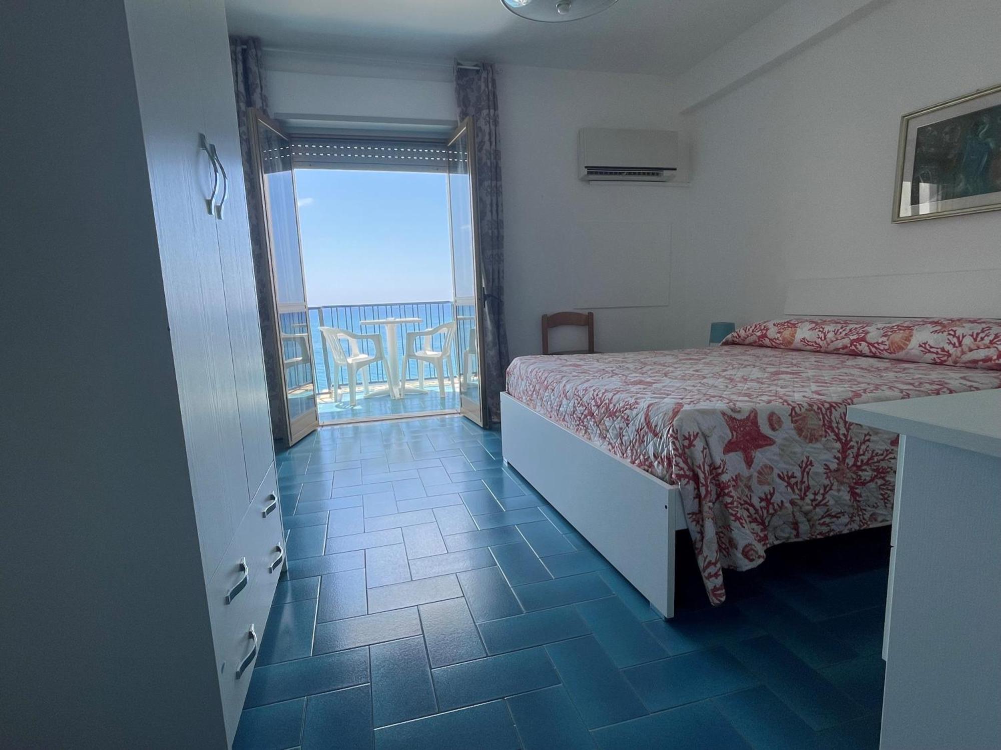 Hotel Ristorante Mareblu Amantea Εξωτερικό φωτογραφία